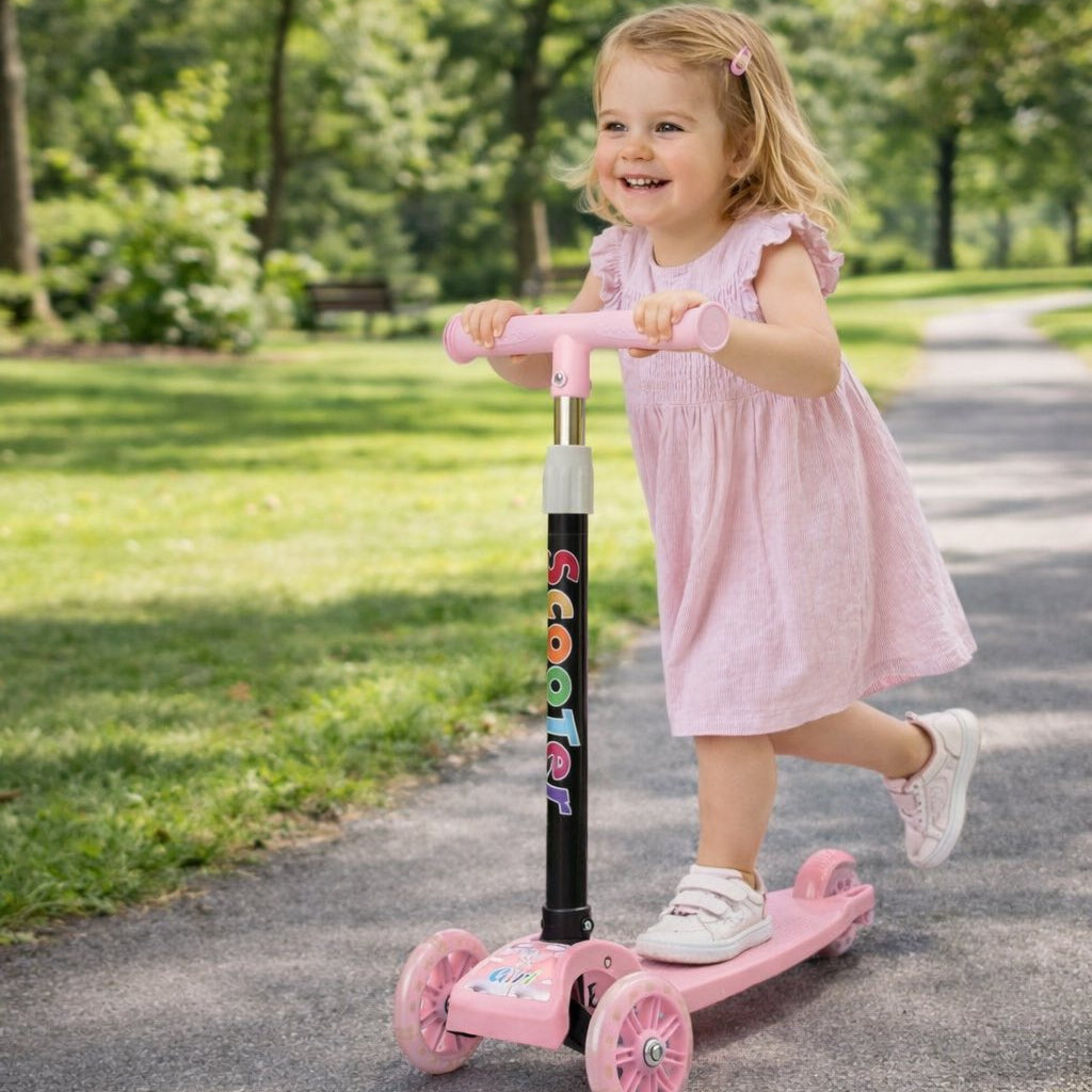 Dječiji trotinet rotomobil sa svijetlećim točkićima